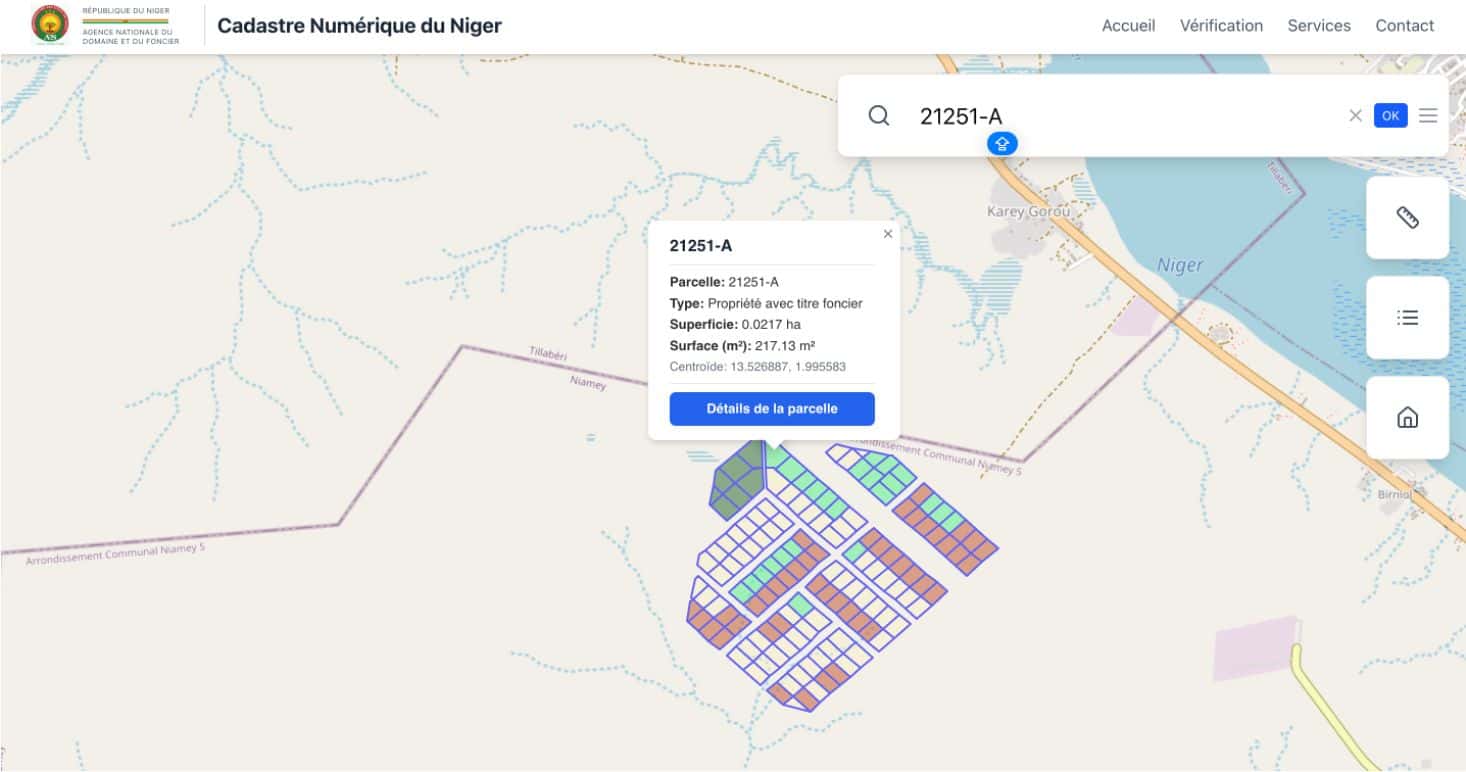 Interface de l'outil de gestion foncière Strapi